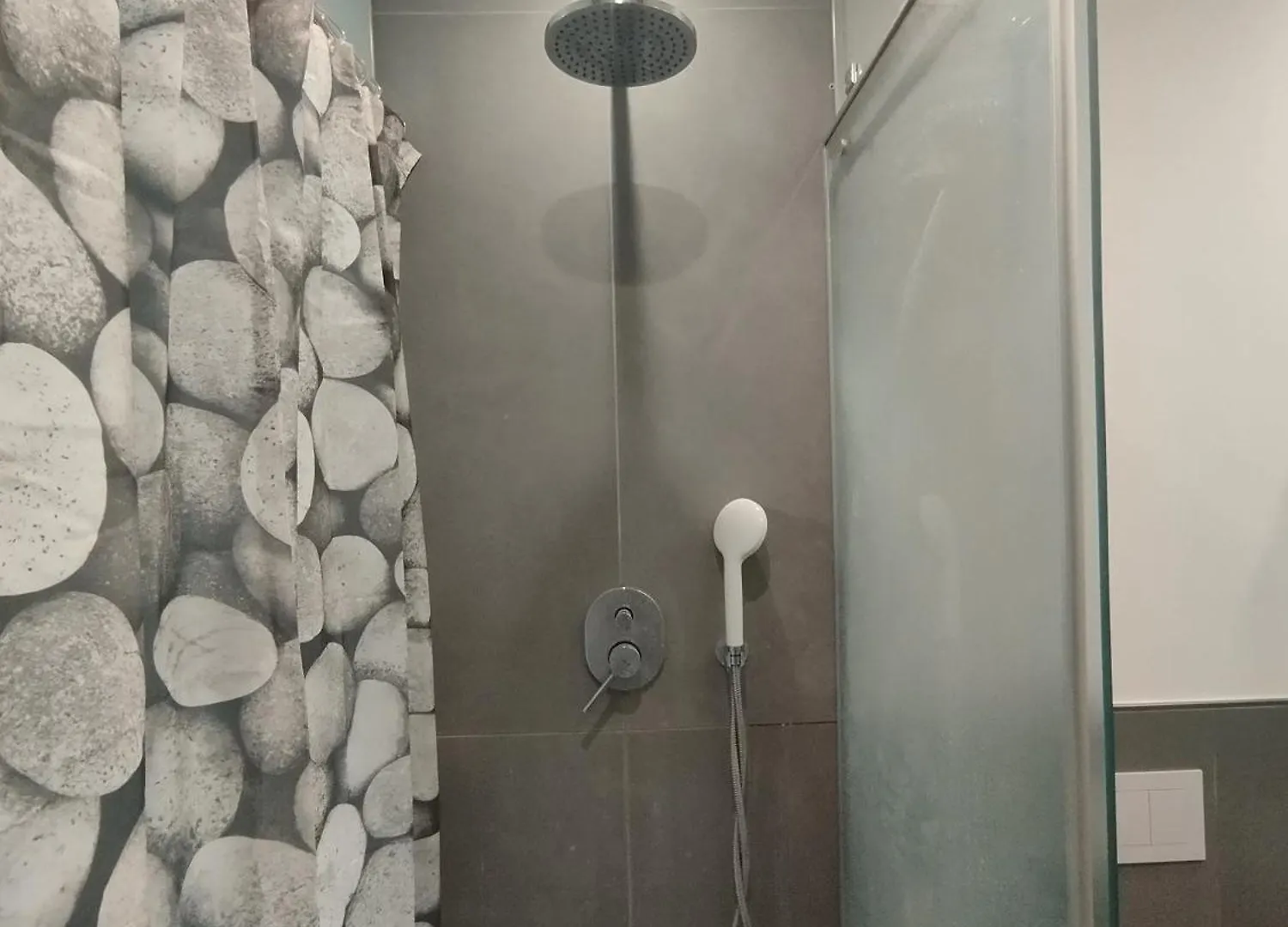 Comfortable Room Rome Homestay